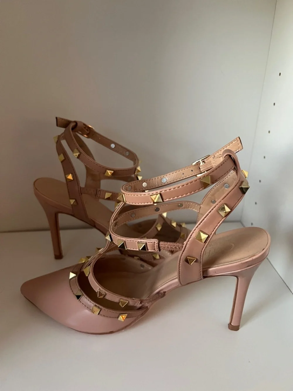 Catherine Malandrino - Studded Patent Leather Heels in Nude - Picture 5 of 11